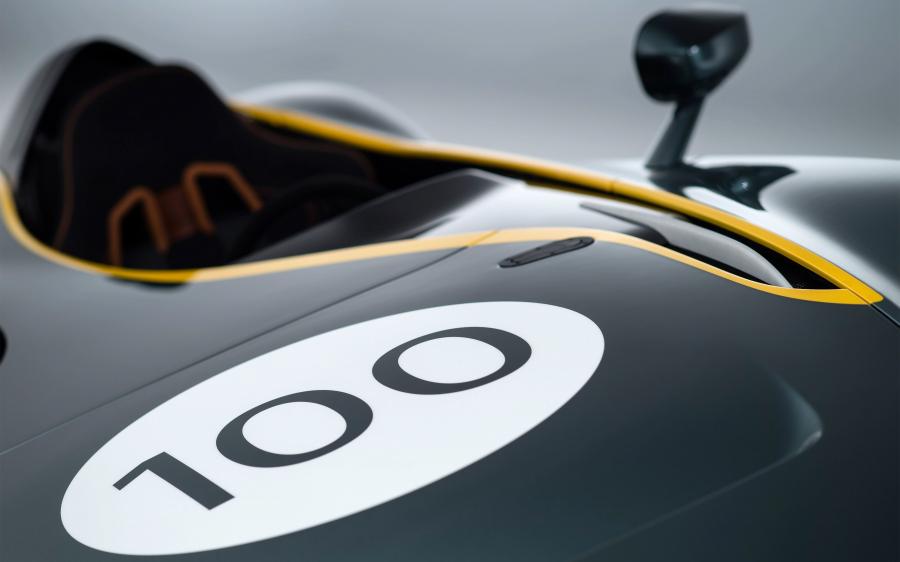 Детали экстерьера Aston Martin CC100 Speedster Concept 2013 года  (фото 14 из 45)